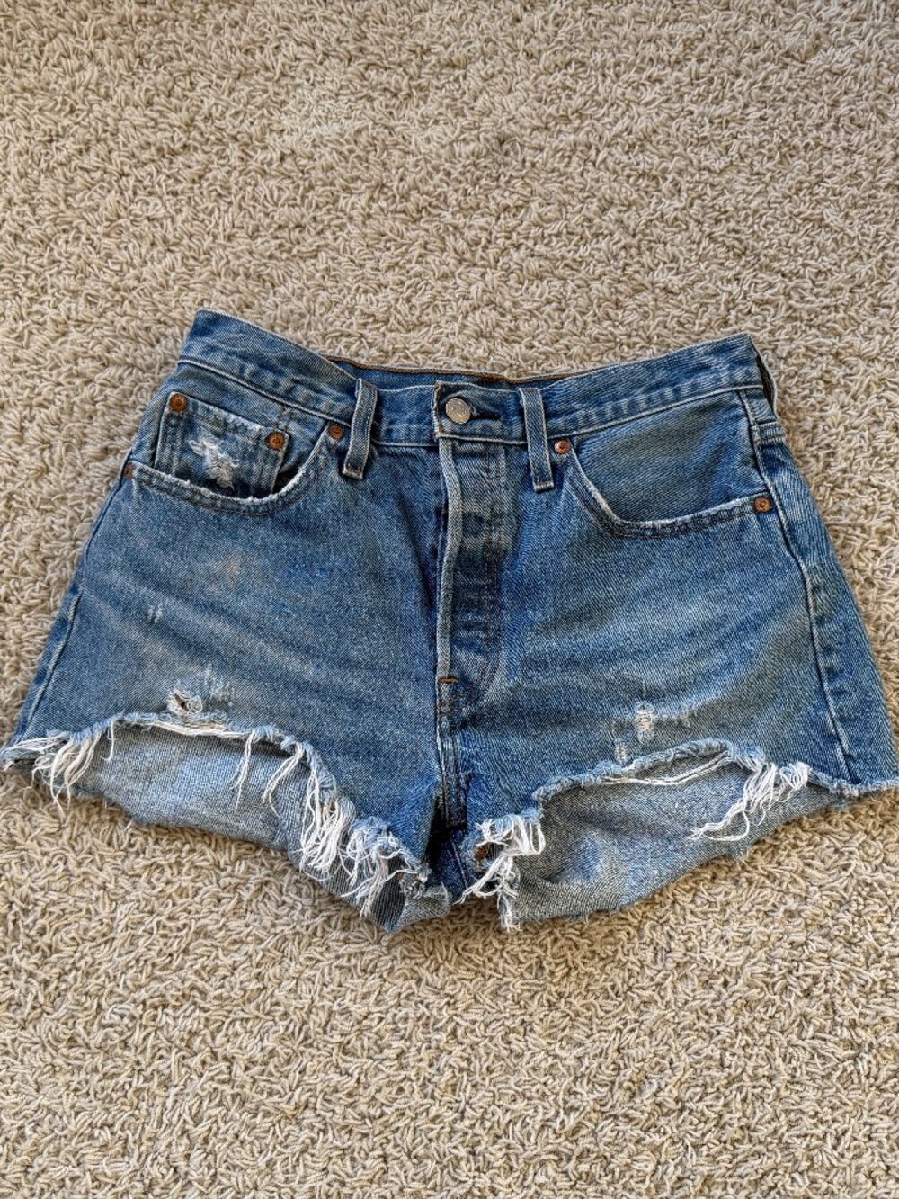 Levi's 501 Distressed Denim Shorts Size 28